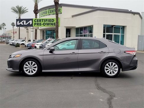 Used 2019 Toyota Camry LE image 8