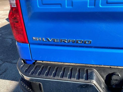 Used 2025 Chevrolet Silverado 1500 LT RWD image 32