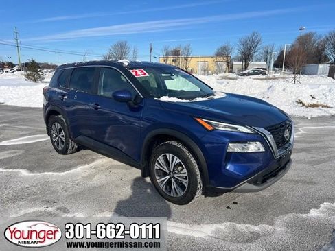 Certified 2023 Nissan Rogue SV image 1