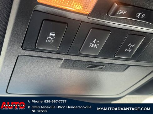 Used 2019 Toyota Tacoma TRD Off-Road AWD/4WD image 17