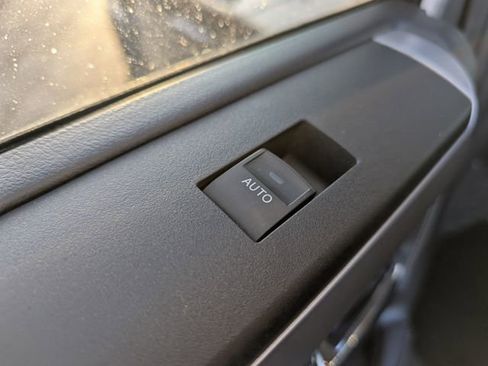 Used 2022 Toyota 4Runner Limited image 11