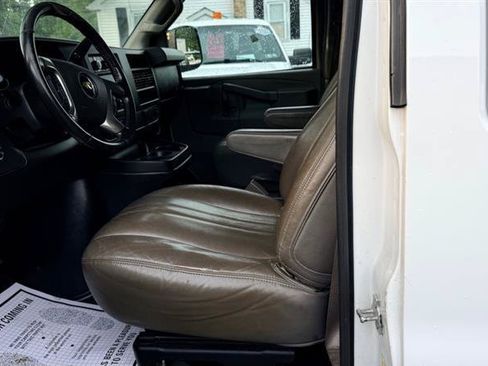 Used 2019 Chevrolet Express 3500 LS RWD image 10