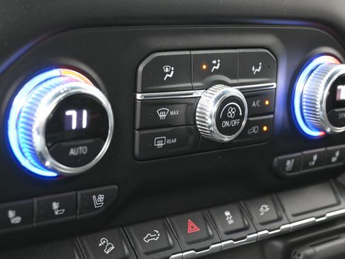 Used 2021 GMC Sierra 1500 AT4 image 21