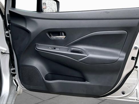 Certified 2025 Nissan Versa SV w/ Trunk Package FWD image 21