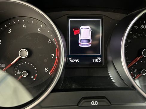 Used 2018 Volkswagen Tiguan S FWD image 18