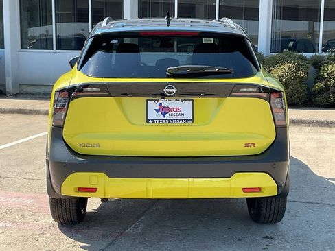 New 2026 Nissan Kicks SR image 6