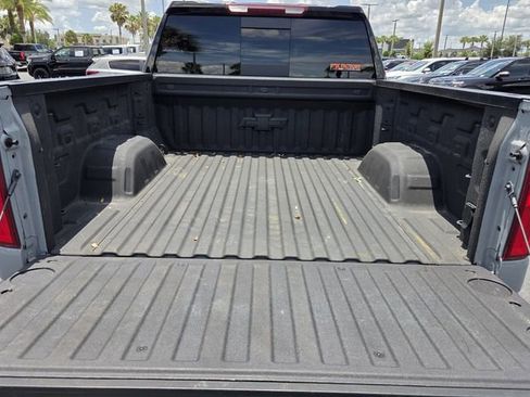 Used 2025 Chevrolet Silverado 1500 RST AWD/4WD image 17