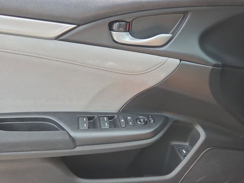 Used 2016 Honda Civic EX image 18