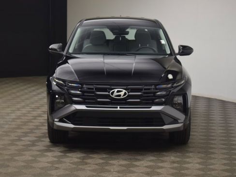 Used 2025 Hyundai Tucson SE image 19