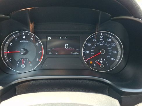 Used 2022 Kia Forte LXS FWD image 29