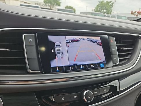 Used 2022 Buick Enclave Premium FWD image 14