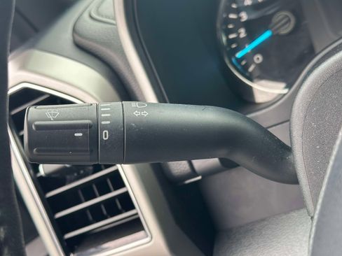 Used 2020 Ford F150 Lariat image 19