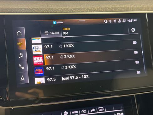 Used 2024 Audi Q8 e-tron Premium Plus w/ Premium Plus Package AWD/4WD image 34