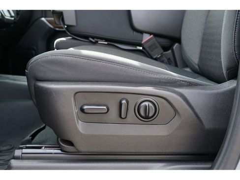 Used 2019 Chevrolet Silverado 1500 LT image 14