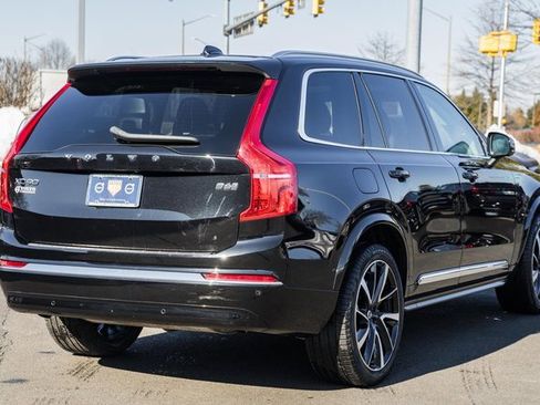 Used 2023 Volvo XC90 B6 Plus image 5