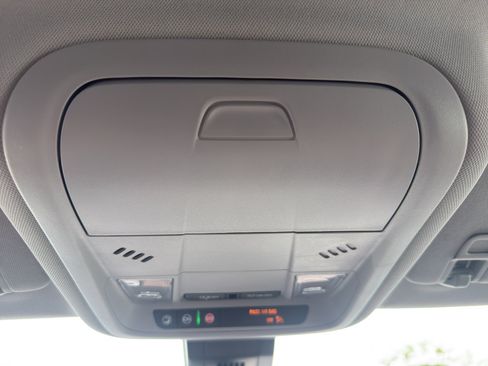 Certified 2023 Chevrolet Equinox LT AWD/4WD image 23