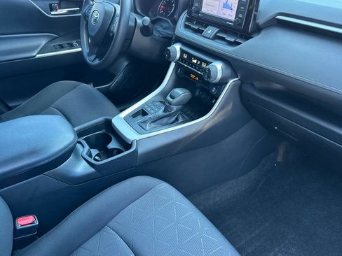 Used 2021 Toyota RAV4 XLE w/ Carpet Mat Package (TMS) AWD/4WD image 20