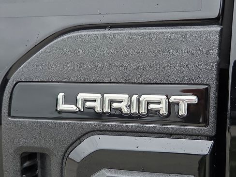 Certified 2024 Ford F250 Lariat w/ Sport Appearance Package AWD/4WD image 9