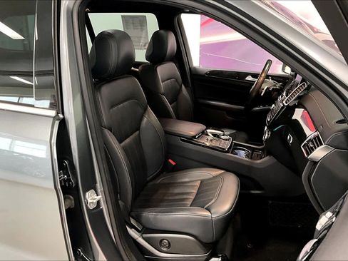 Used 2018 Mercedes-Benz GLS 450 4MATIC image 12