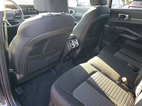 New 2026 Kia Sorento LX image 21