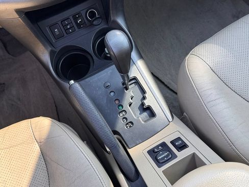 Used 2010 Toyota RAV4 Limited FWD image 19