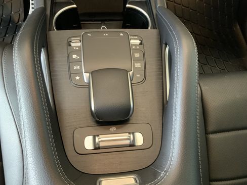 Used 2022 Mercedes-Benz GLS 450 4MATIC image 20