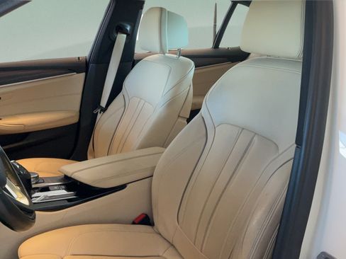 Used 2017 BMW 540i RWD image 26