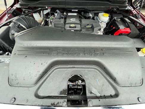Used 2024 RAM 3500 Tradesman w/ Chrome Appearance Group AWD/4WD image 32