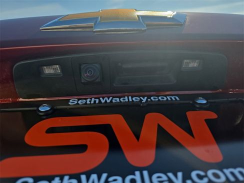 Used 2025 Chevrolet Trax LT w/ LT Convenience Package image 14