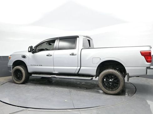 Used 2016 Nissan Titan XD AWD/4WD image 8