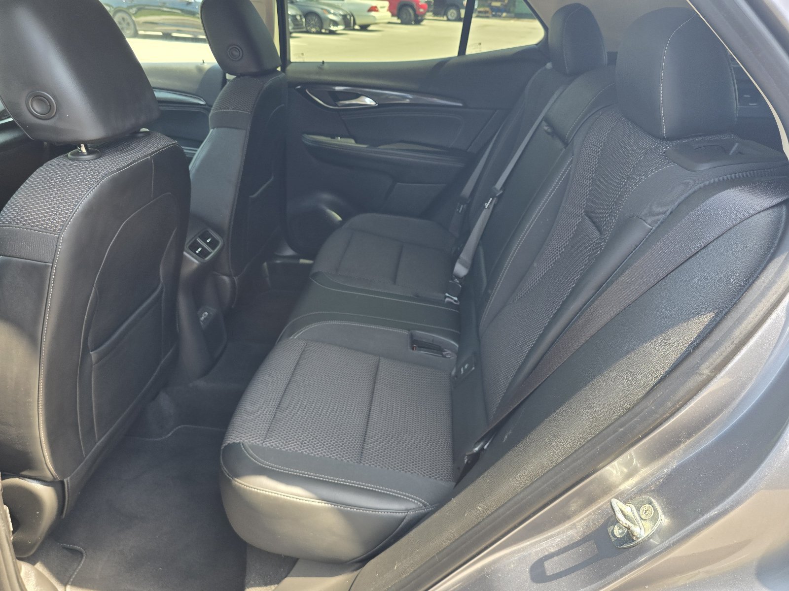 Used 2022 Buick Envision Preferred FWD image 11
