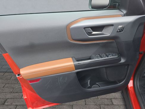 Used 2023 Ford Bronco Sport Outer Banks image 10