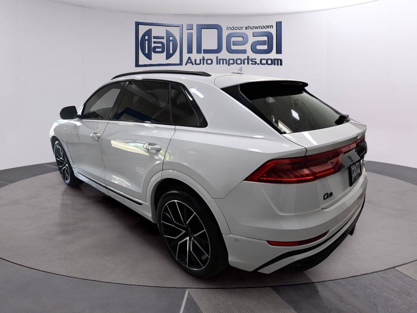 Used 2021 Audi Q8 Prestige AWD/4WD image 3