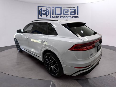 Used 2021 Audi Q8 Prestige AWD/4WD image 3