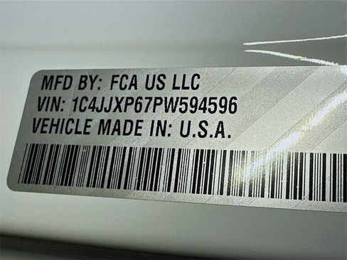 Used 2023 Jeep Wrangler Unlimited Sahara w/ Cold Weather Group image 22