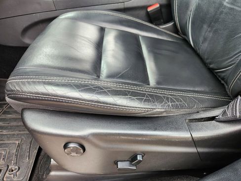 Used 2014 Jeep Grand Cherokee Limited image 24