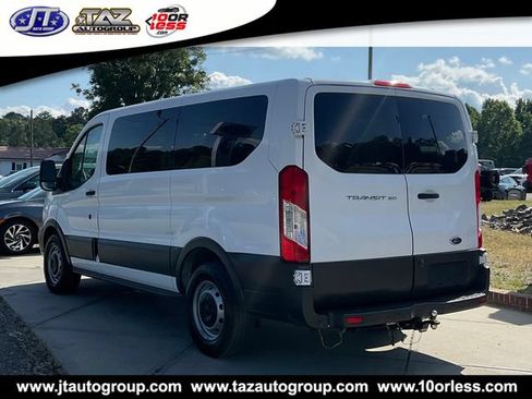 Used 2017 Ford Transit 150 XL RWD image 5