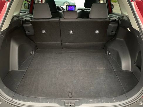 Used 2025 Toyota RAV4 XLE AWD/4WD image 20