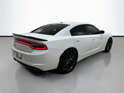 Used 2022 Dodge Charger SXT w/ Blacktop Package RWD image 7