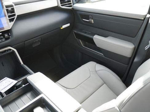 New 2026 Toyota Tundra Limited image 17