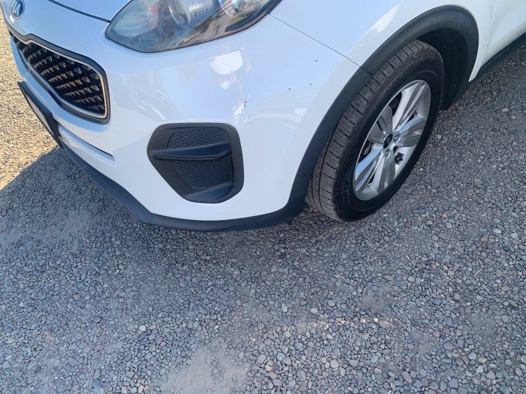 Used 2019 Kia Sportage LX FWD image 2