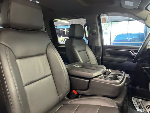 Used 2025 Chevrolet Silverado 2500 LTZ AWD/4WD image 47