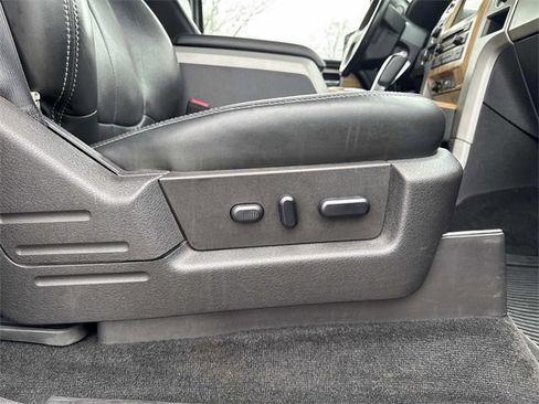 Used 2011 Ford F150 Lariat w/ Lariat Chrome Pkg image 30