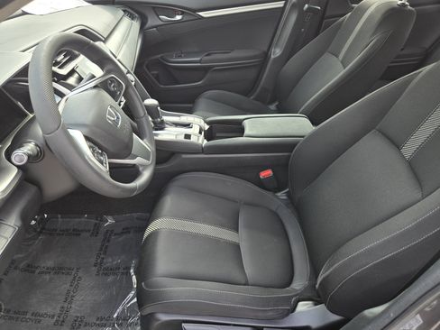 Used 2018 Honda Civic EX image 9