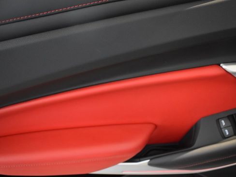 Used 2019 Chevrolet Camaro LT image 9