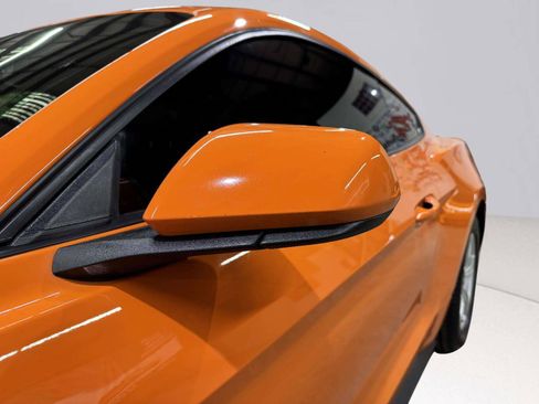 Used 2020 Ford Mustang Coupe RWD image 15