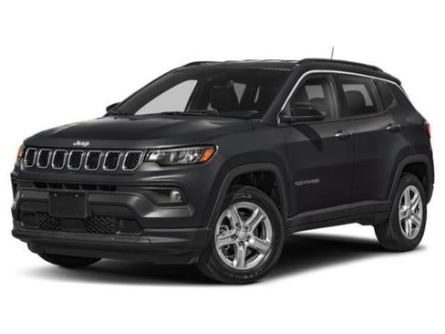 Used 2024 Jeep Compass Latitude AWD/4WD image 1