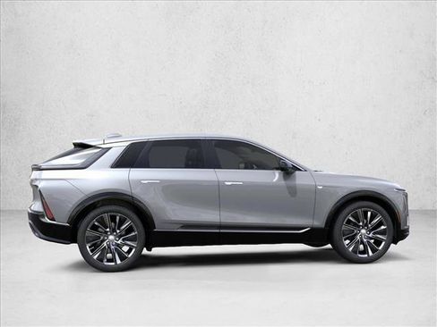 New 2026 Cadillac Lyriq Signature Luxury w/ Nappa Leather Package RWD image 6
