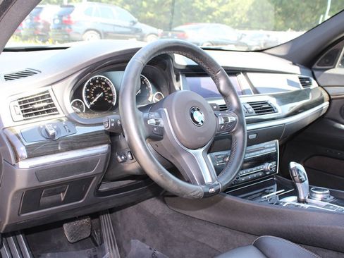 Used 2014 BMW 550i Gran Turismo xDrive image 16