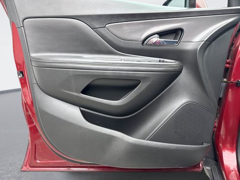 Used 2022 Buick Encore Preferred w/ Safety Package AWD/4WD image 9